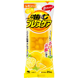 日本小林製藥噛むブレスケア檸檬薄荷味25粒完整黃色外包裝,內為咀嚼清涼軟糖食品